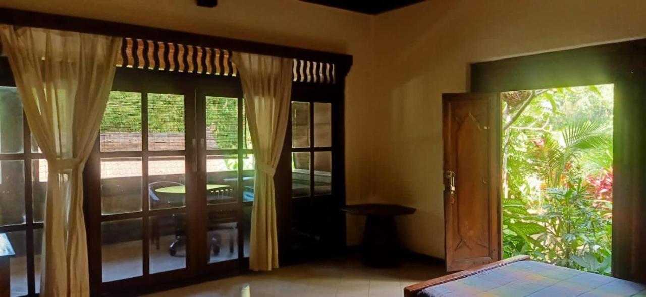 Family Guest House Ubud  Exterior photo